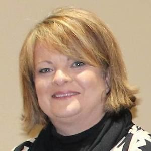 Meet your Posher, Debbie